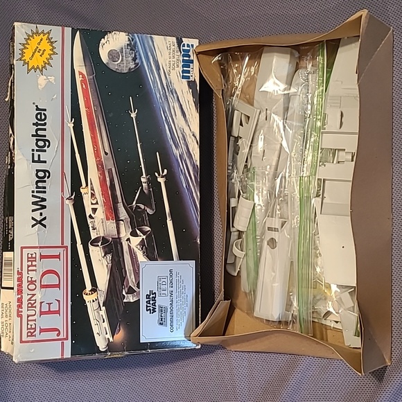 MPC Star Wars Return Of The Jedi X-Wing Fighter Model Kit 8918 Open Box - Picture 2 of 12